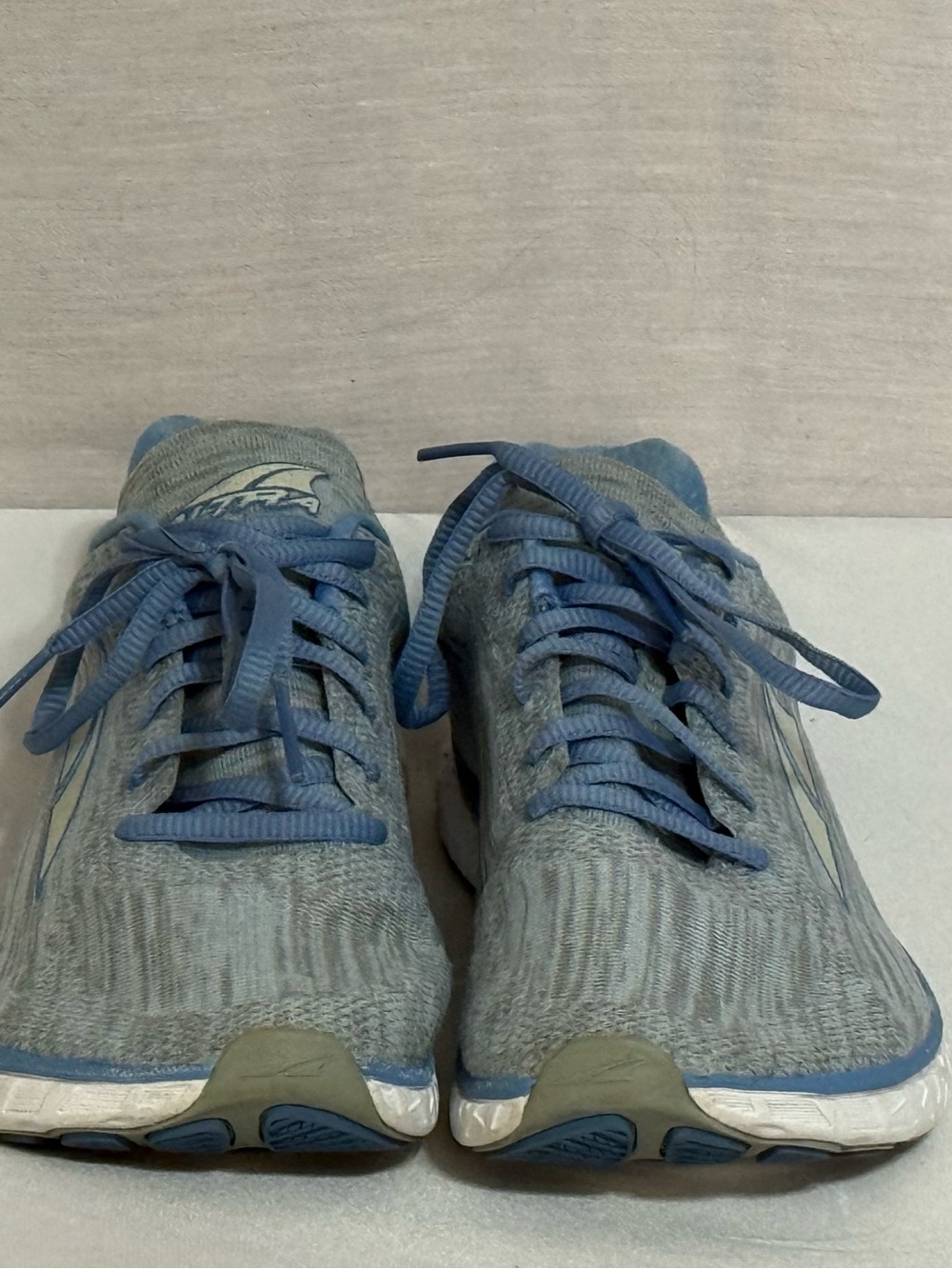 Altra Escalante Women’s 7 Zero Drop EGO Running Shoes Gray Blue